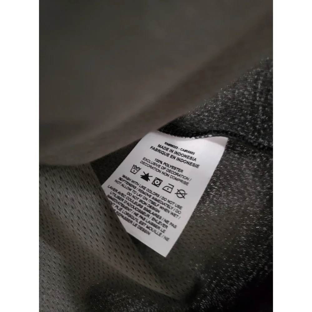 Nike men quarter